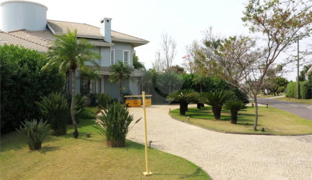Casa à venda com 5 suítes no condomínio Moradas São Luiz, Salto - SP