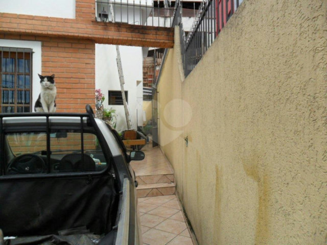 Sobrado à venda com 3 quartos, sendo 1 suíte,  em Vila Romero, São Paulo, SP