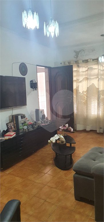 Sobrado à venda com 2 quartos, sendo 1 suíte,  em Anália Franco, São Paulo, SP