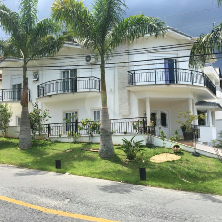 Casa à venda com 3 suítes no condomínio Aruã, Mogi das Cruzes - SP