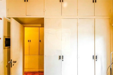 Sobrado à venda com 4 quartos, sendo 1 suíte, em Vila Cordeiro, São Paulo, SP