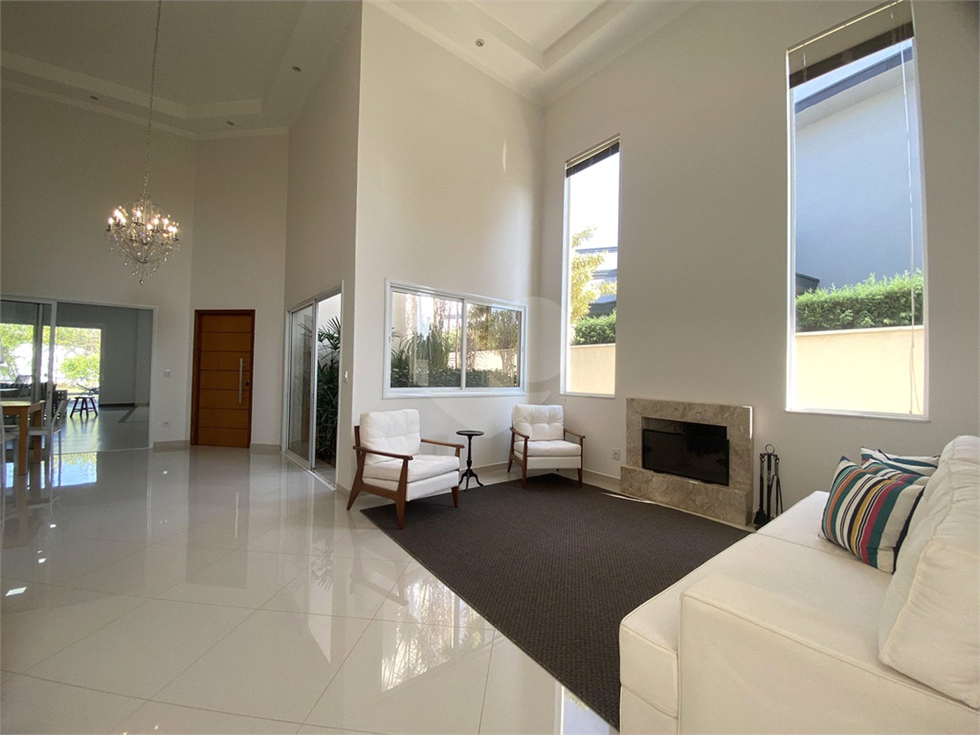 Casa à venda com 3 suítes no condomínio Palmeiras Imperiais, Salto - SP