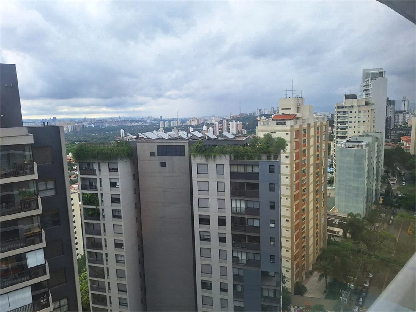Apartamento à venda com 3 suítes em Sumarezinho, São Paulo, SP