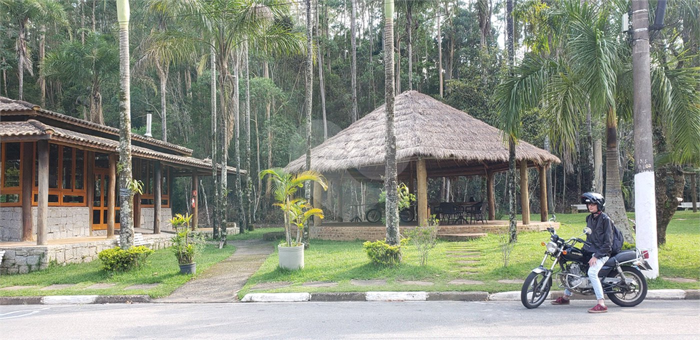 Terreno à venda no condomínio Parque Suiça, Caieiras - SP