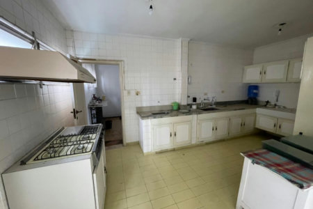 Apartamento com 3 dormitórios à venda, 224 m² por R$ 900.000,00 - Gonzaga - Santos/SP