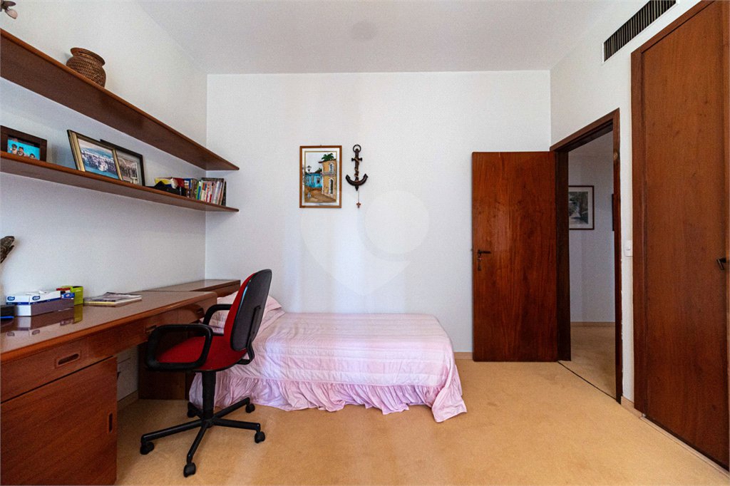 Apartamento à venda ou para alugar com 4 quartos, sendo 1 suíte,  em Jardim América, São Paulo, SP