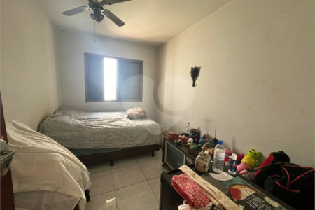 Casa à venda com 3 quartos, sendo 1 suíte,  em Jardim Franca, São Paulo, SP