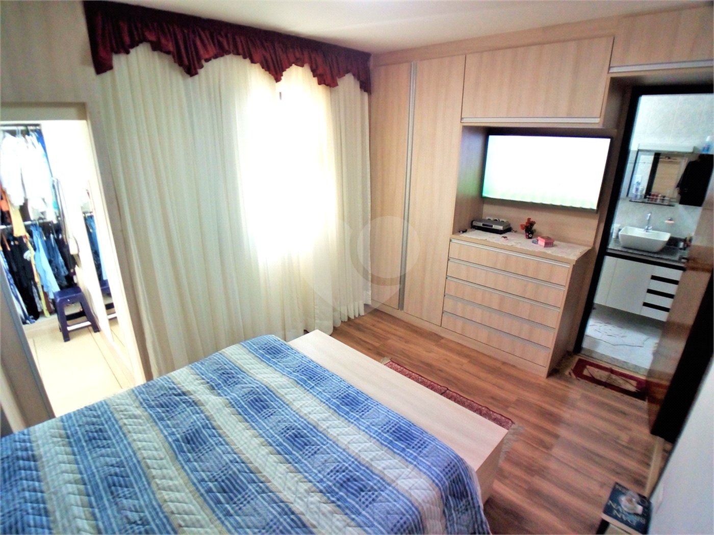 Sobrado à venda com 3 quartos, sendo 1 suíte, em Tremembé, São Paulo, SP