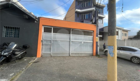 Sobrado para alugar com 2 quartos em Vila Anastácio, São Paulo, SP