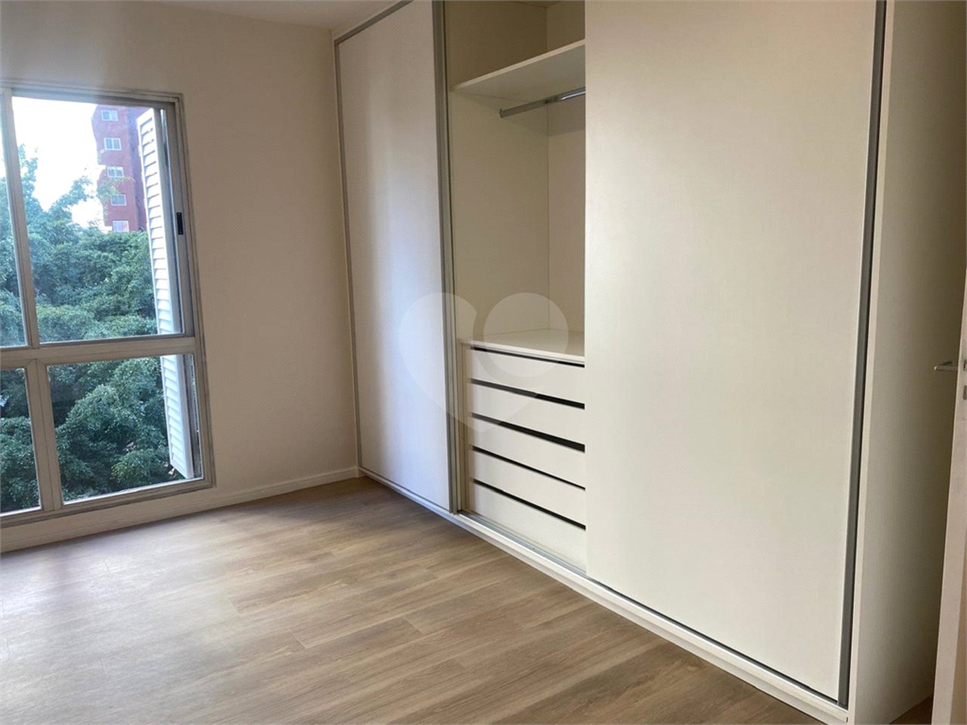 Apartamento à venda com 3 quartos, sendo 1 suíte,  em Itaim Bibi, São Paulo, SP