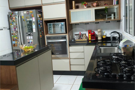 Casa à venda com 2 quartos em Chácaras Santa Martha, Várzea Paulista, SP