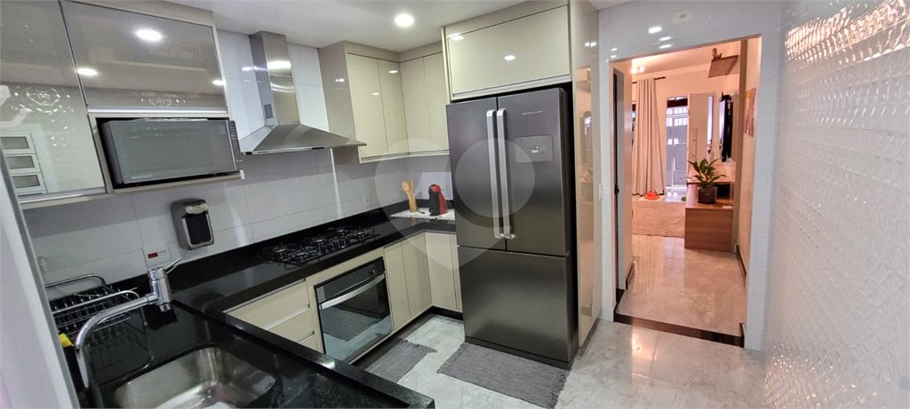 Sobrado à venda com 2 quartos, sendo 1 suíte, em Vila Mazzei, São Paulo, SP