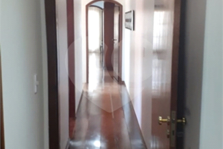 Sobrado à venda com 3 suítes em Jardim Vila Galvão, Guarulhos, SP