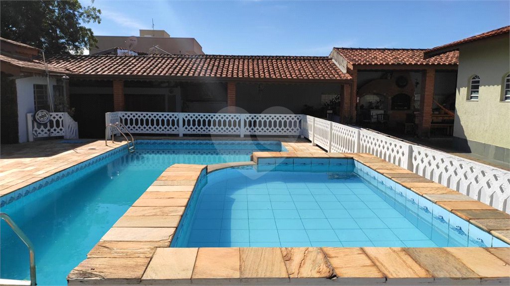 Casa Térrea para alugar com 3 quartos, sendo 1 suíte, em Jardim Alvinópolis, Atibaia, SP