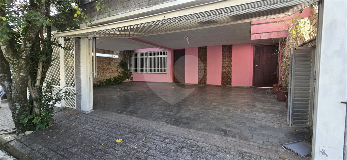 Casa à venda com 3 quartos, sendo 1 suíte, em Lar São Paulo, São Paulo, SP