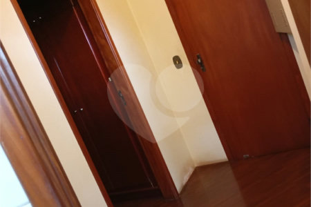 Apartamento à venda com 3 quartos, sendo 1 suíte, no Centro, Araraquara, SP