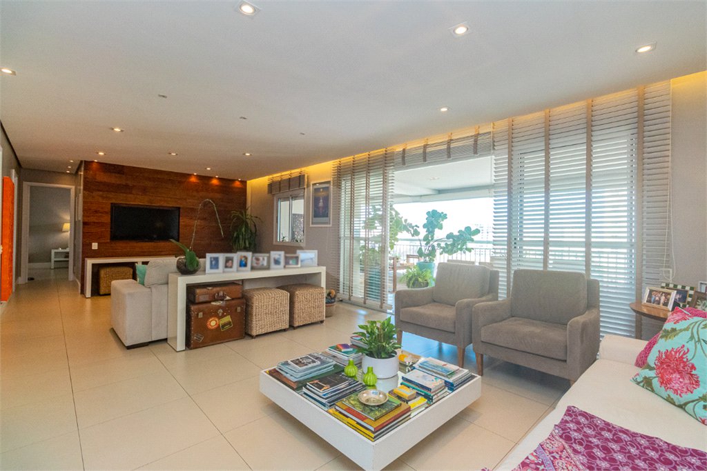 Apartamento à venda com 2 suítes em Jardim Marajoara, São Paulo, SP
