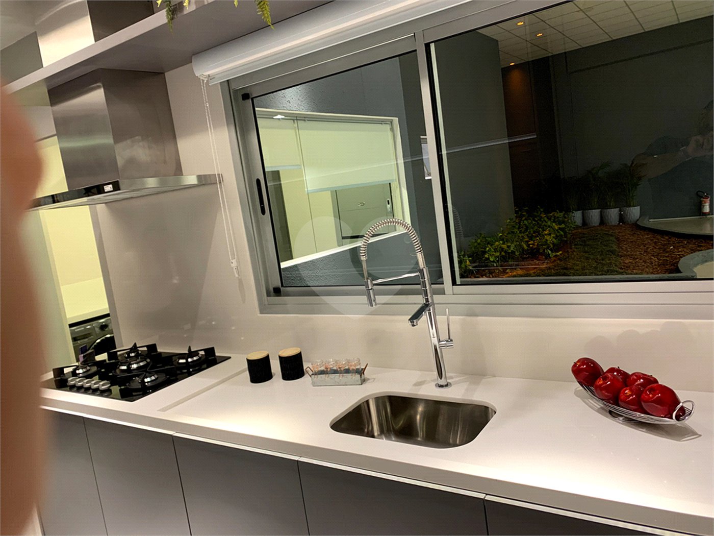Apartamento à venda com 3 quartos, sendo 1 suíte,  em Vila Sofia, São Paulo, SP