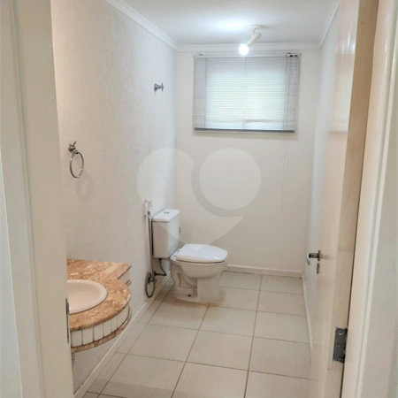 Casa à venda ou para alugar com 3 suítes no condomínio Residencial Jardim das Palmeiras, Vinhedo - SP
