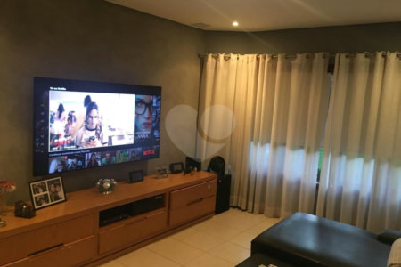 Casa à venda com 3 suítes no condomínio Lago Azul Residencial e Golfe, Araçoiaba da Serra - SP