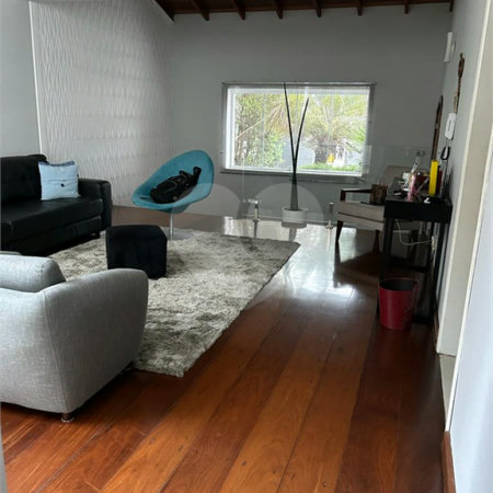 Casa à venda com 3 quartos, sendo 1 suíte,  em Vila Vitória, Mogi das Cruzes, SP