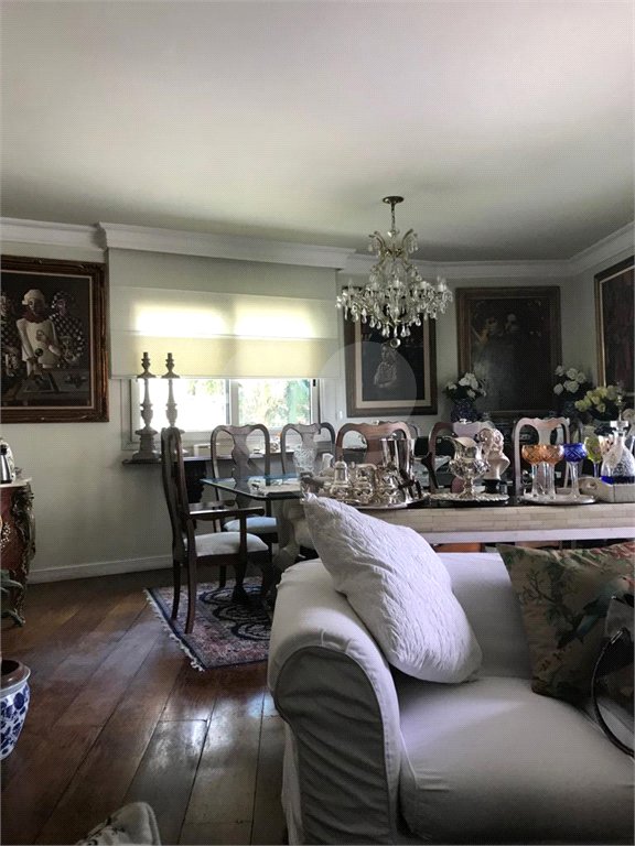 Apartamento à venda com 3 suítes em Vila Morumbi, São Paulo, SP