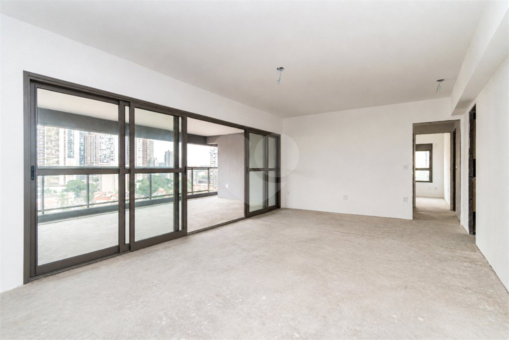 Apartamento à venda com 3 suítes em Brooklin, São Paulo, SP