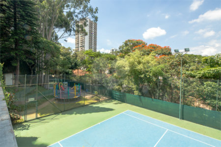 Apartamento à venda com 3 quartos, sendo 2 suítes,  em Alto da Boa Vista, São Paulo, SP