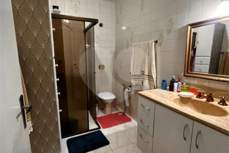 Sobrado à venda com 3 quartos, sendo 1 suíte, em Vila Paulicéia, São Paulo, SP