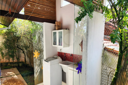 Casa à venda com 4 quartos, sendo 2 suítes,  no condomínio Vila Nova de Gaia, São Paulo - SP