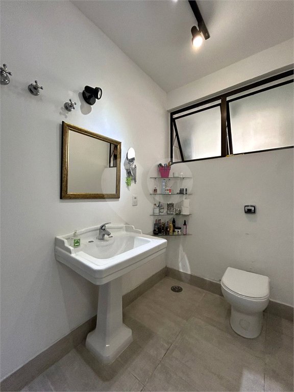 Apartamento à venda com 2 quartos em Bela Vista, São Paulo, SP
