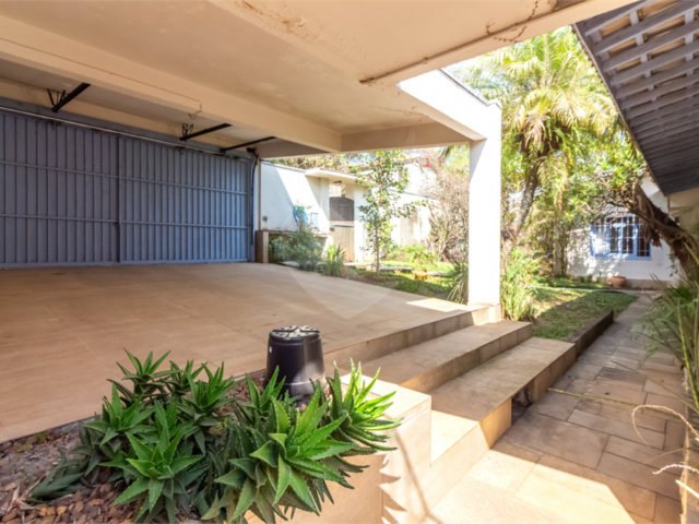 Casa à venda com 4 quartos, sendo 2 suítes,  em Chácara Flora, São Paulo, SP