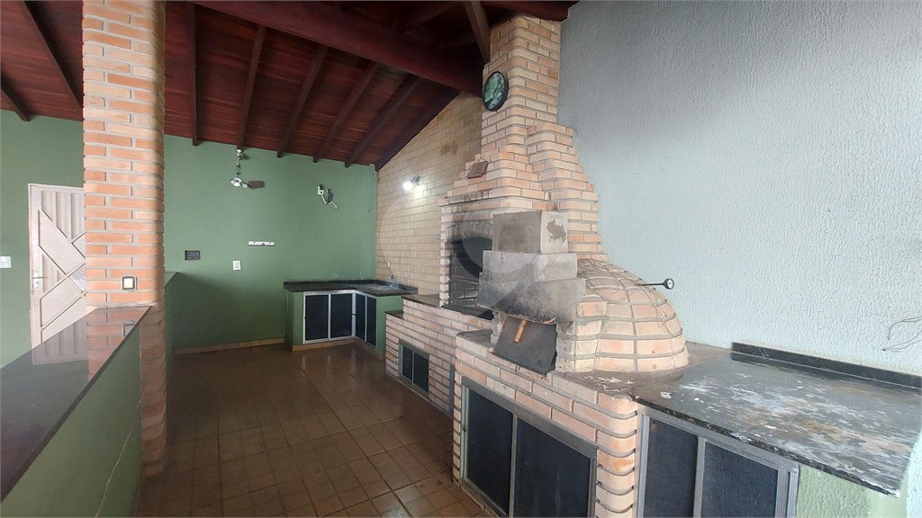 Sobrado à venda com 3 quartos, sendo 1 suíte, em Wanel Ville, Sorocaba, SP