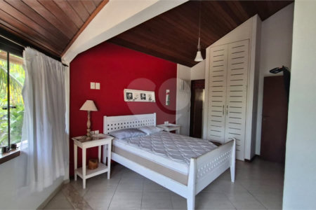 Casa à venda com 5 quartos, sendo 4 suítes,  em Geribá, Armação dos Búzios, RJ
