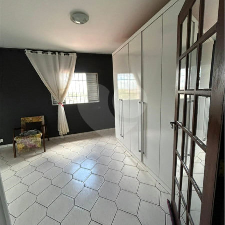 Casa à venda com 3 quartos, sendo 1 suíte, em Jardim Capão Redondo, São Paulo, SP