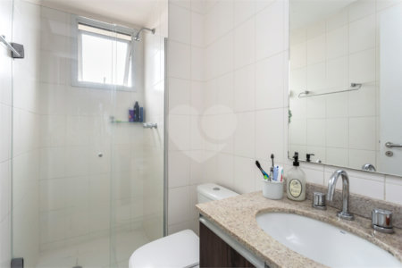 Apartamento à venda com 3 quartos, sendo 1 suíte, em Vila Anastácio, São Paulo, SP