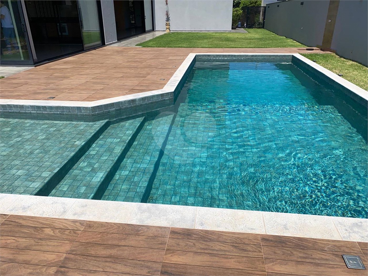 Casa à venda ou para alugar com 4 suítes no condomínio Campo de Toscana, Vinhedo - SP