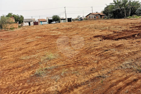 Terreno à venda em Vila Mazzei, Itapetininga, SP