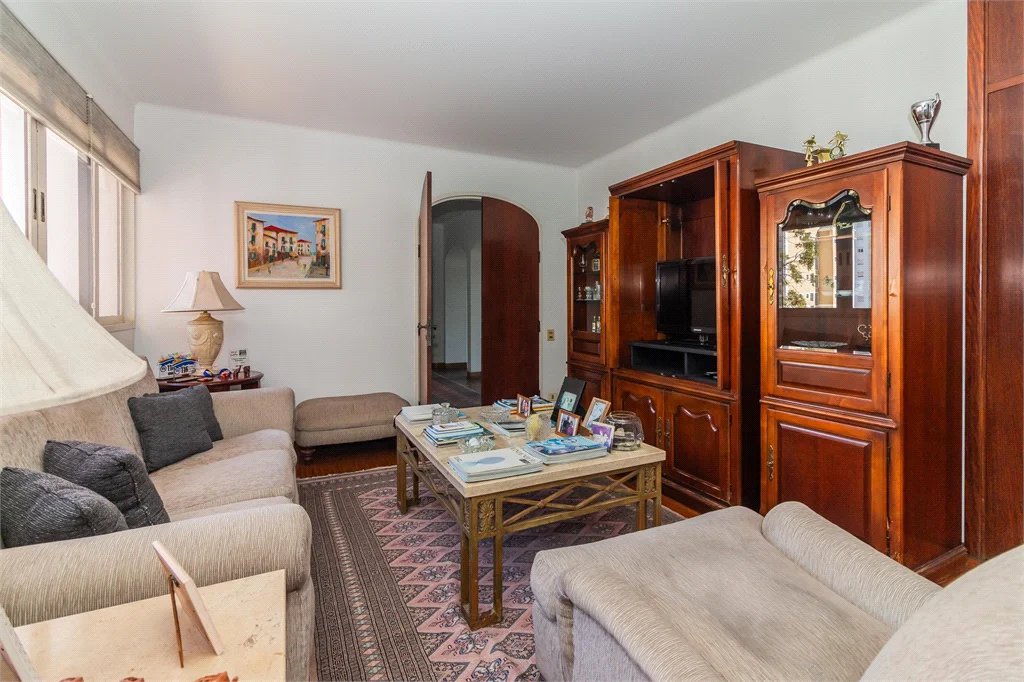 Apartamento à venda com 4 quartos, sendo 3 suítes, em Vila Andrade, São Paulo, SP