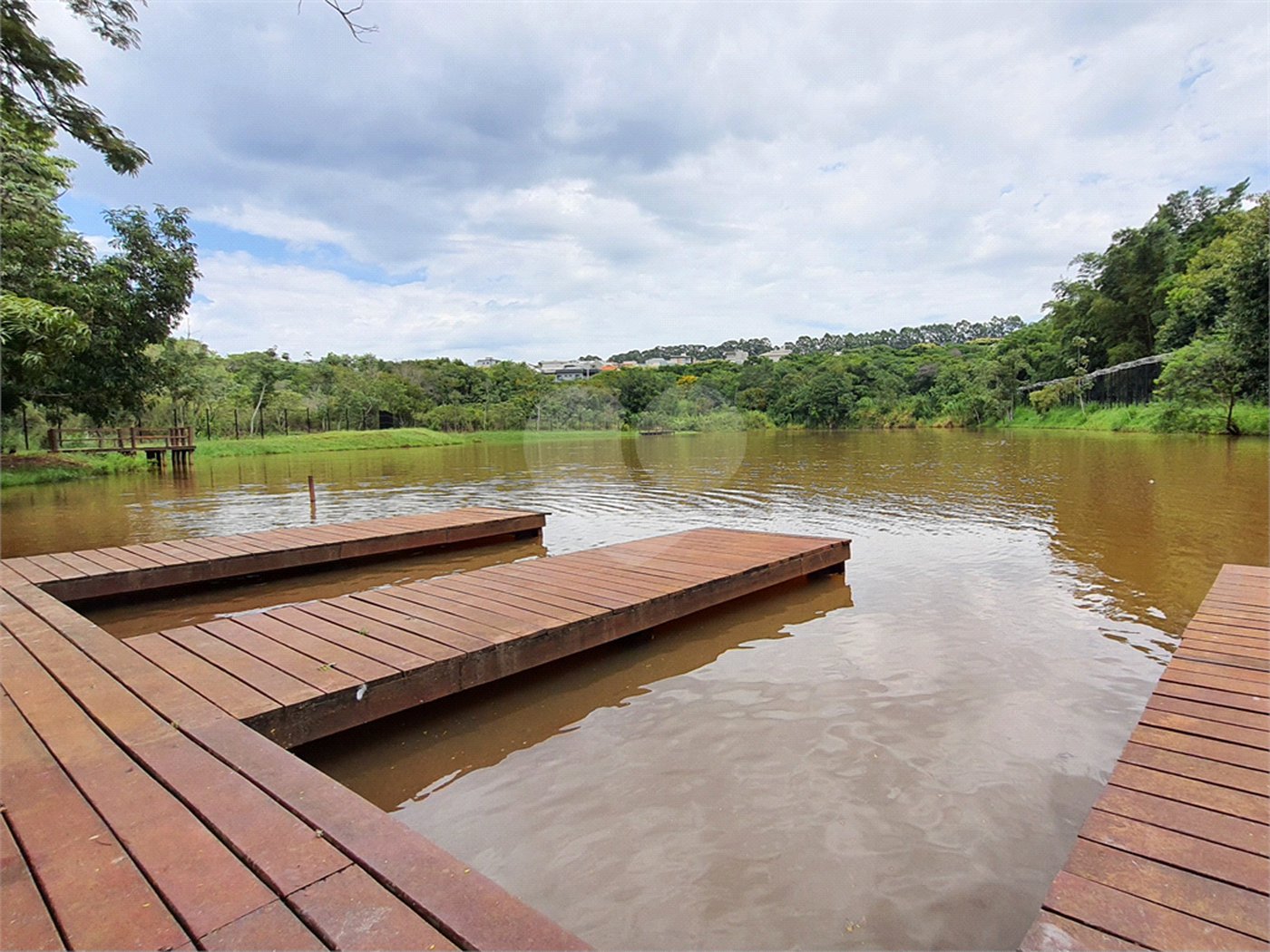 Terreno à venda no condomínio Alto da Boa Vista Cravinhos, Cravinhos - SP