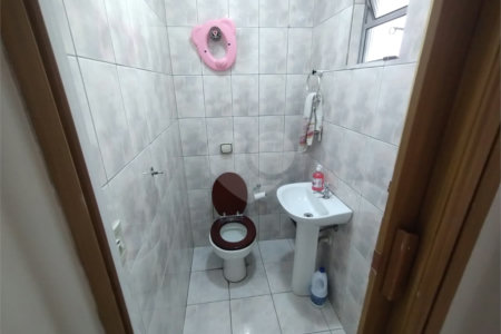 Sobrado à venda com 3 quartos, sendo 1 suíte, em Jardim Trussardi, São Paulo, SP