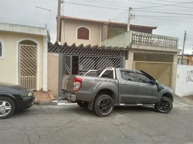 Sobrado à venda com 3 quartos, sendo 1 suíte,  em Tucuruvi, São Paulo, SP
