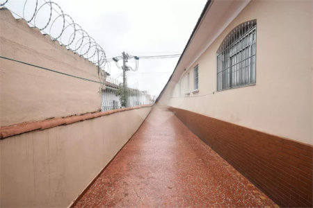 Casa Térrea à venda com 2 quartos, sendo 1 suíte,  em Vila Morse, São Paulo, SP