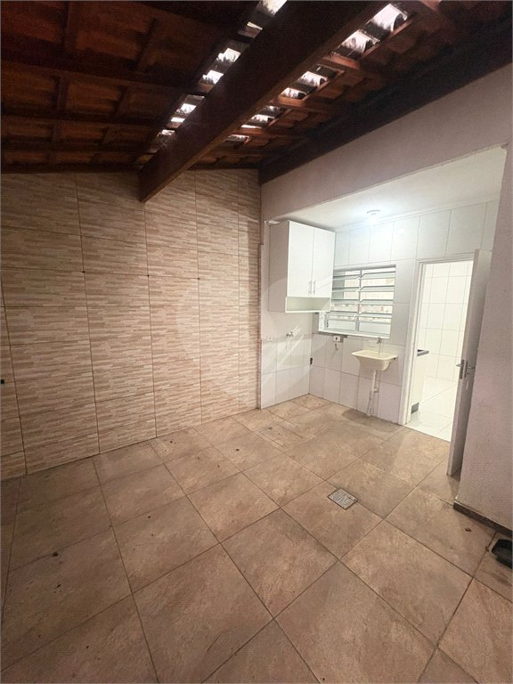 Casa à venda com 2 quartos no condomínio Carvalho Lagares, Poá - SP