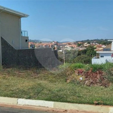 Terreno à venda no condomínio Bosque dos Cambarás, Valinhos - SP