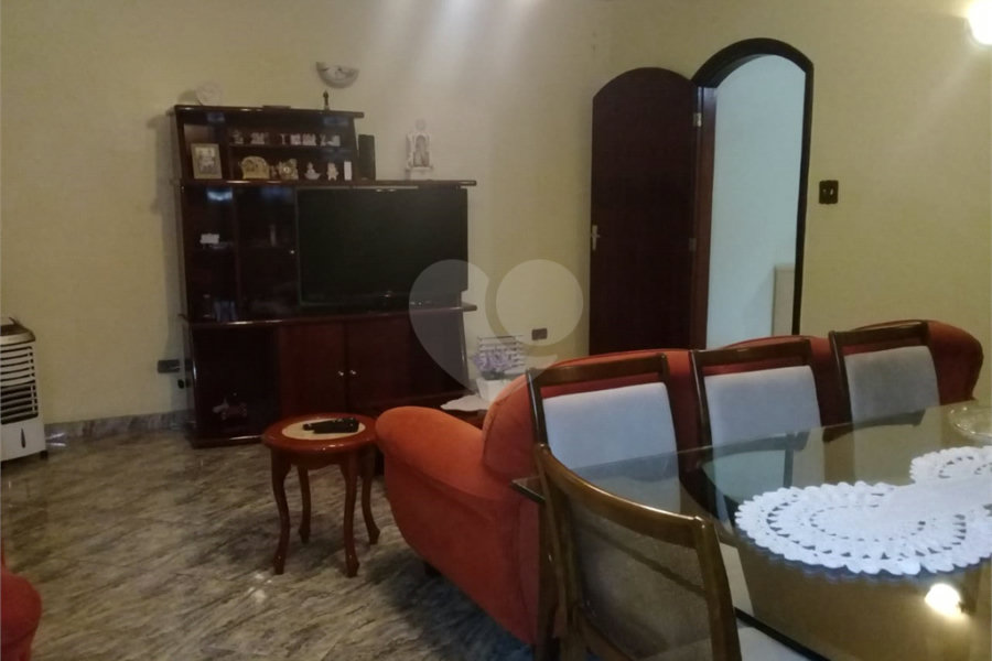 Casa à venda com 3 quartos, sendo 2 suítes, em Santana, São Paulo, SP