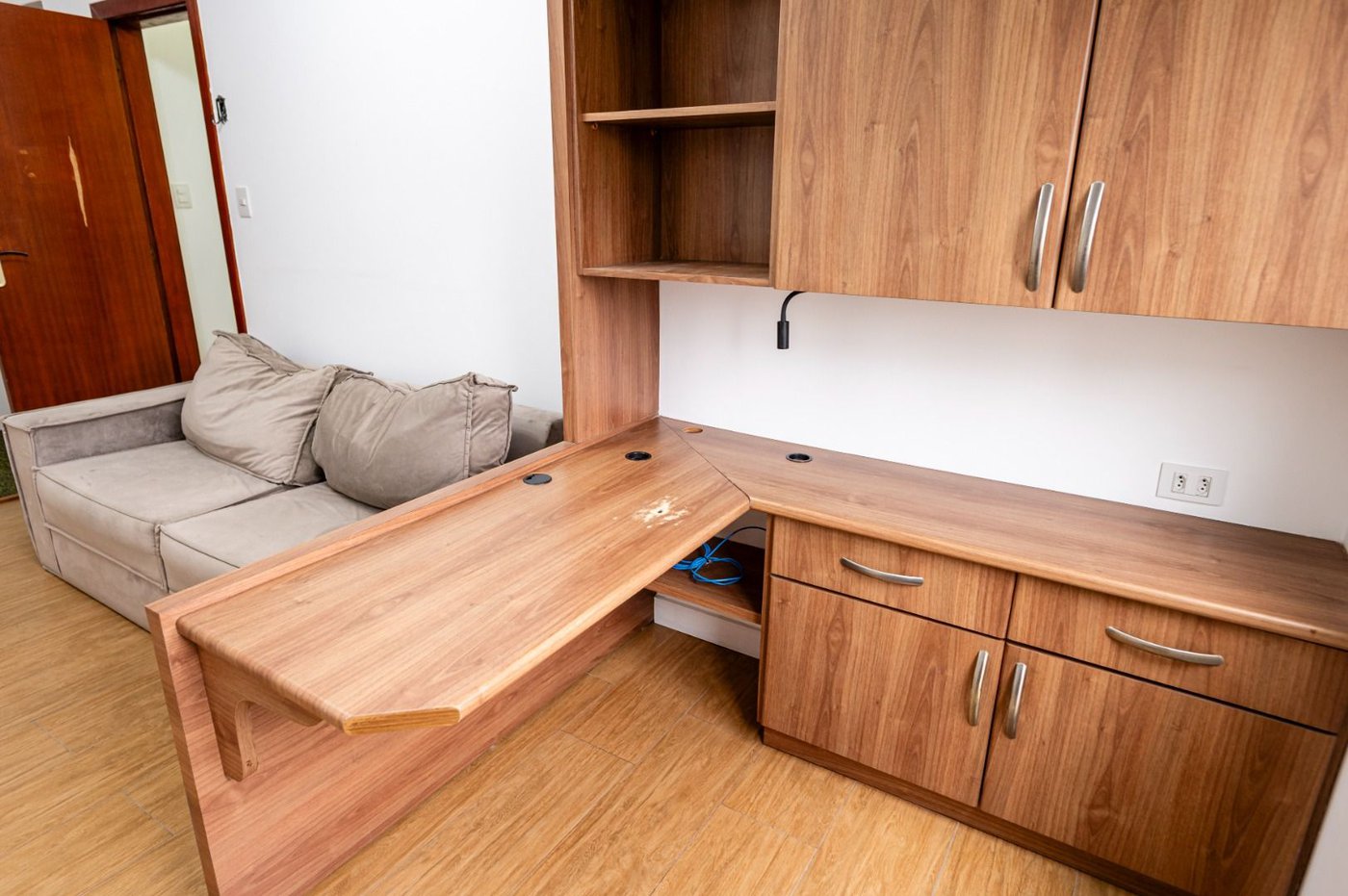 Apartamento perto da praia com 4 dormitórios à venda, 184 m² por R$ 980.000 - Gonzaga - Santos/SP