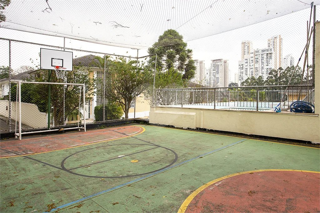 Casa à venda ou para alugar com 4 suítes no condomínio Belle Ville, São Paulo - SP