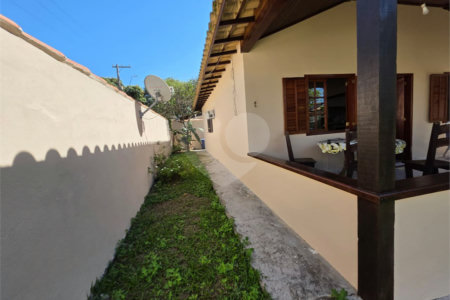 Casa à venda com 2 quartos, sendo 1 suíte, em Tucuns, Armação dos Búzios, RJ