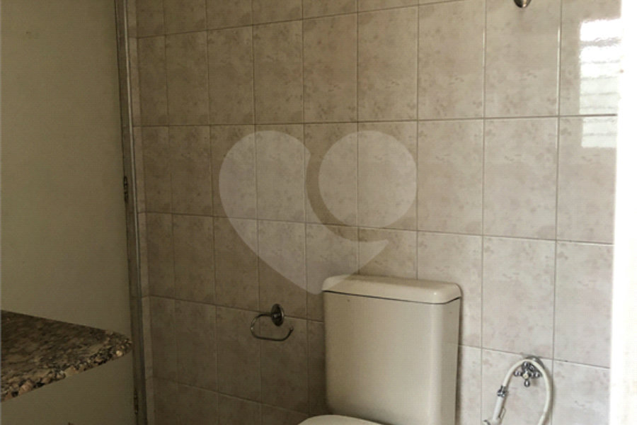 Casa Térrea à venda com 3 quartos, sendo 2 suítes, em Horto Florestal, São Paulo, SP